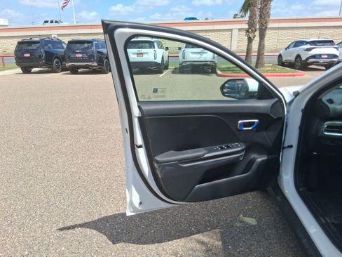 New 2026 Kia K4 FWD image 14