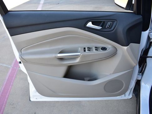 Used 2019 Ford Escape SEL FWD image 15