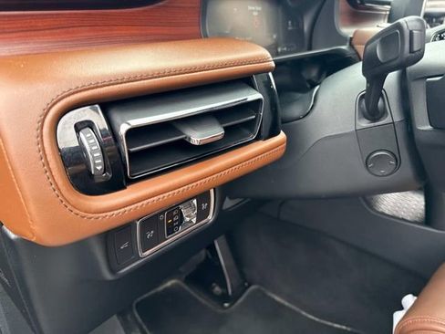 Used 2023 Lincoln Aviator Reserve w/ Equipment Group 201A image 25