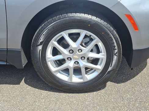 Certified 2023 Chevrolet Equinox LS AWD/4WD image 8