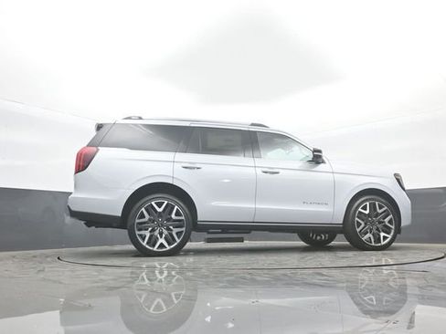 New 2026 Ford Expedition Platinum image 38