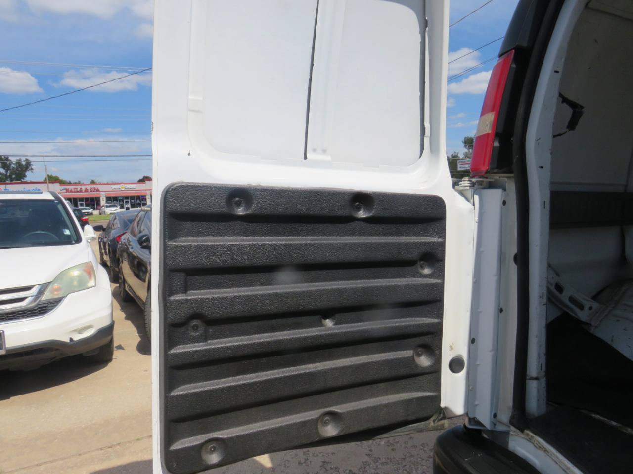 Used 2009 Chevrolet Express 2500 Extended RWD image 35