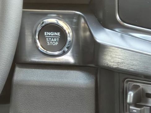 New 2026 Ford F250 Lariat w/ FX4 Off-Road Package image 17