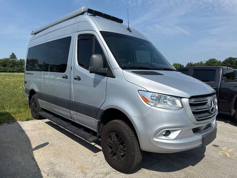 Used 2022 Mercedes-Benz Sprinter 2500 image 6