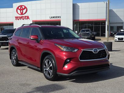 Used 2024 Toyota Highlander XLE
