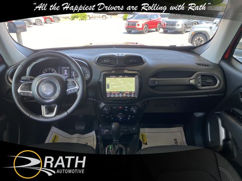 Used 2023 Jeep Renegade Latitude w/ Premium Group AWD/4WD image 16