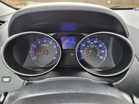 Used 2011 Hyundai Tucson GLS image 16