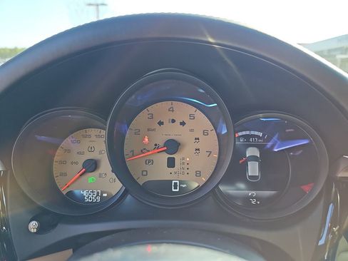 Used 2019 Porsche Macan image 24