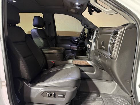 Used 2020 GMC Sierra 2500 Denali AWD/4WD image 10
