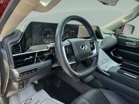 Used 2025 INFINITI QX80 Sensory AWD/4WD image 14