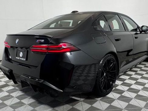 New 2026 BMW M5 w/ Carbon Package image 7