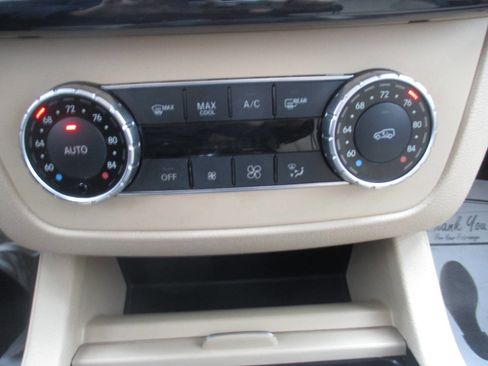 Used 2017 Mercedes-Benz GLS 450 4MATIC image 21