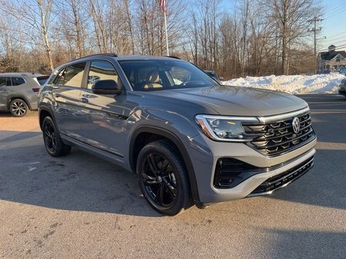 Certified 2025 Volkswagen Atlas Cross Sport SEL R-Line image 4