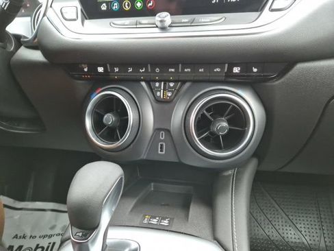 Used 2024 Chevrolet Blazer LT w/ Convenience Package image 24