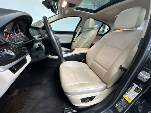 Used 2013 BMW 535i xDrive Sedan AWD/4WD image 12