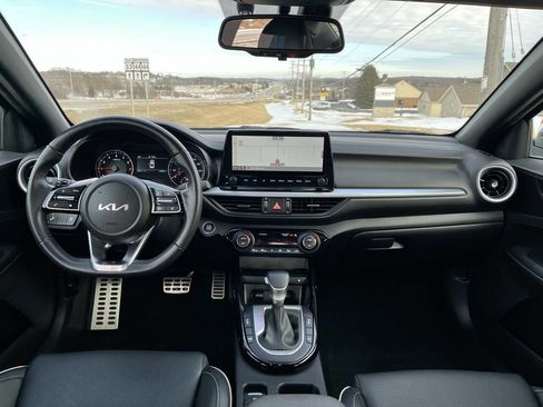 Used 2023 Kia Forte GT-Line w/ GT-Line Premium Package image 13