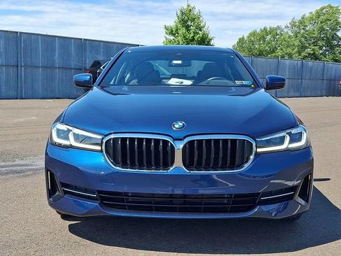 Used 2022 BMW 530i xDrive w/ Premium Package AWD/4WD image 2
