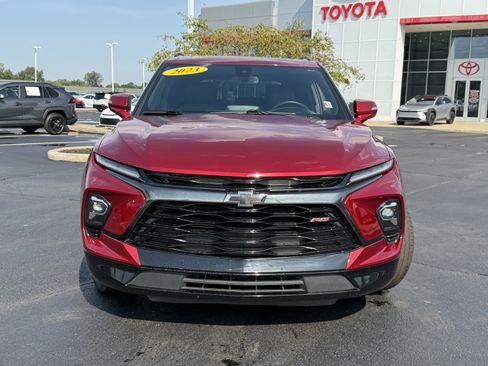 Used 2023 Chevrolet Blazer RS w/ Enhanced Convenience Package AWD/4WD image 2