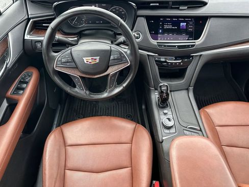 Used 2021 Cadillac XT5 Premium Luxury w/ LPO, Floor Liner Package image 22