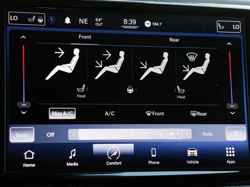 Used 2021 Chrysler Pacifica Touring w/ Uconnect Theater Family Group image 26