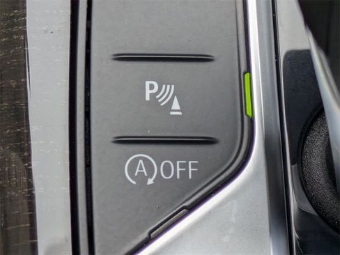 Used 2020 BMW 330i 330i w/ M Sport Package image 26