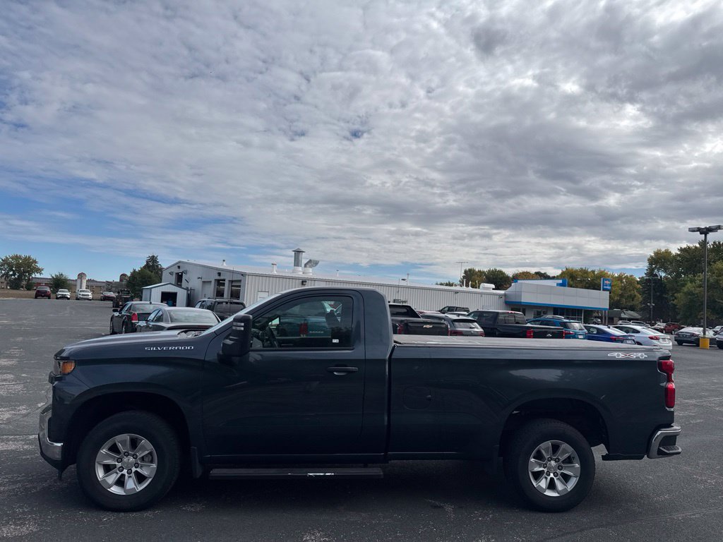 Used 2020 Chevrolet Silverado 1500 W/T w/ WT Convenience Package AWD/4WD image 2