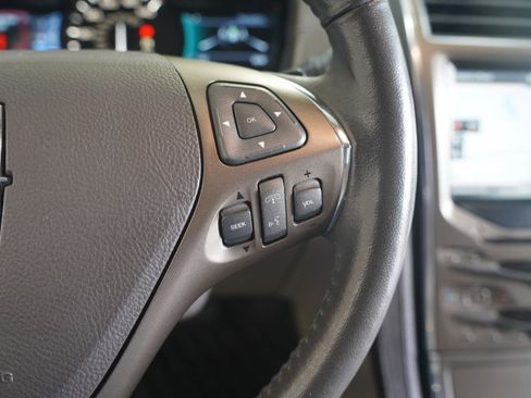 Used 2015 Lincoln MKX FWD w/ Equipment Group 102A image 16