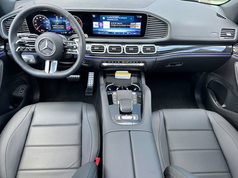 Used 2025 Mercedes-Benz GLS 450 4MATIC image 14