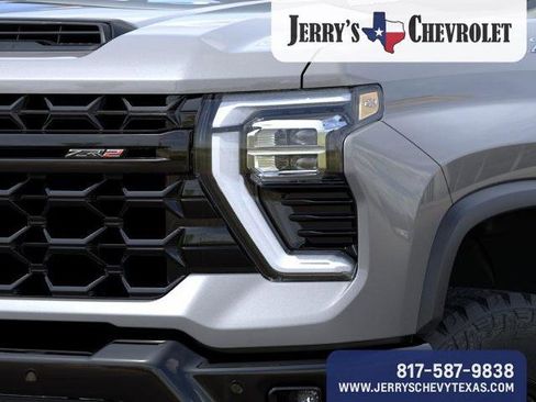 New 2026 Chevrolet Silverado 2500 ZR2 image 12