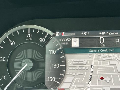 Used 2022 Land Rover Discovery Sport S R-Dynamic image 28