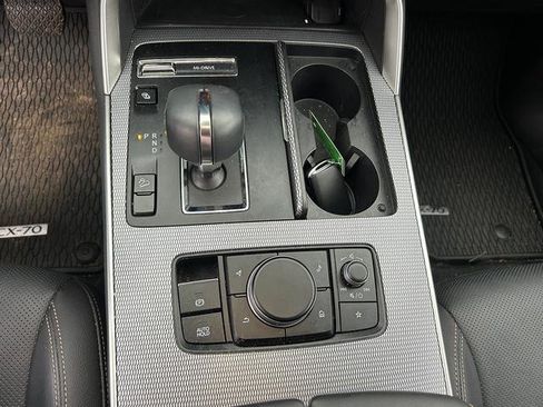 Certified 2025 MAZDA CX-70 Plug-In Hybrid w/ Premium Pkg image 17