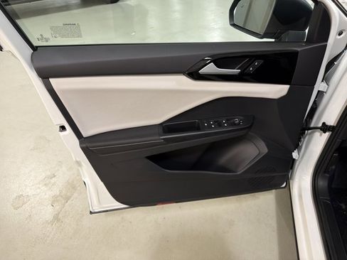 New 2026 Volkswagen Taos S FWD image 17