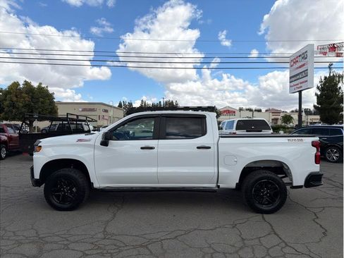 Used 2019 Chevrolet Silverado 1500 Custom Trail Boss w/ Custom Convenience Package AWD/4WD image 15