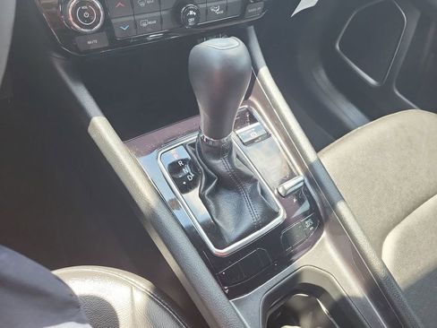 Used 2024 Jeep Compass Latitude image 20