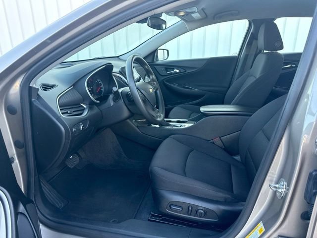 Used 2023 Chevrolet Malibu LT FWD image 19