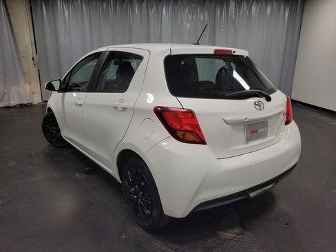 Used 2016 Toyota Yaris L image 6