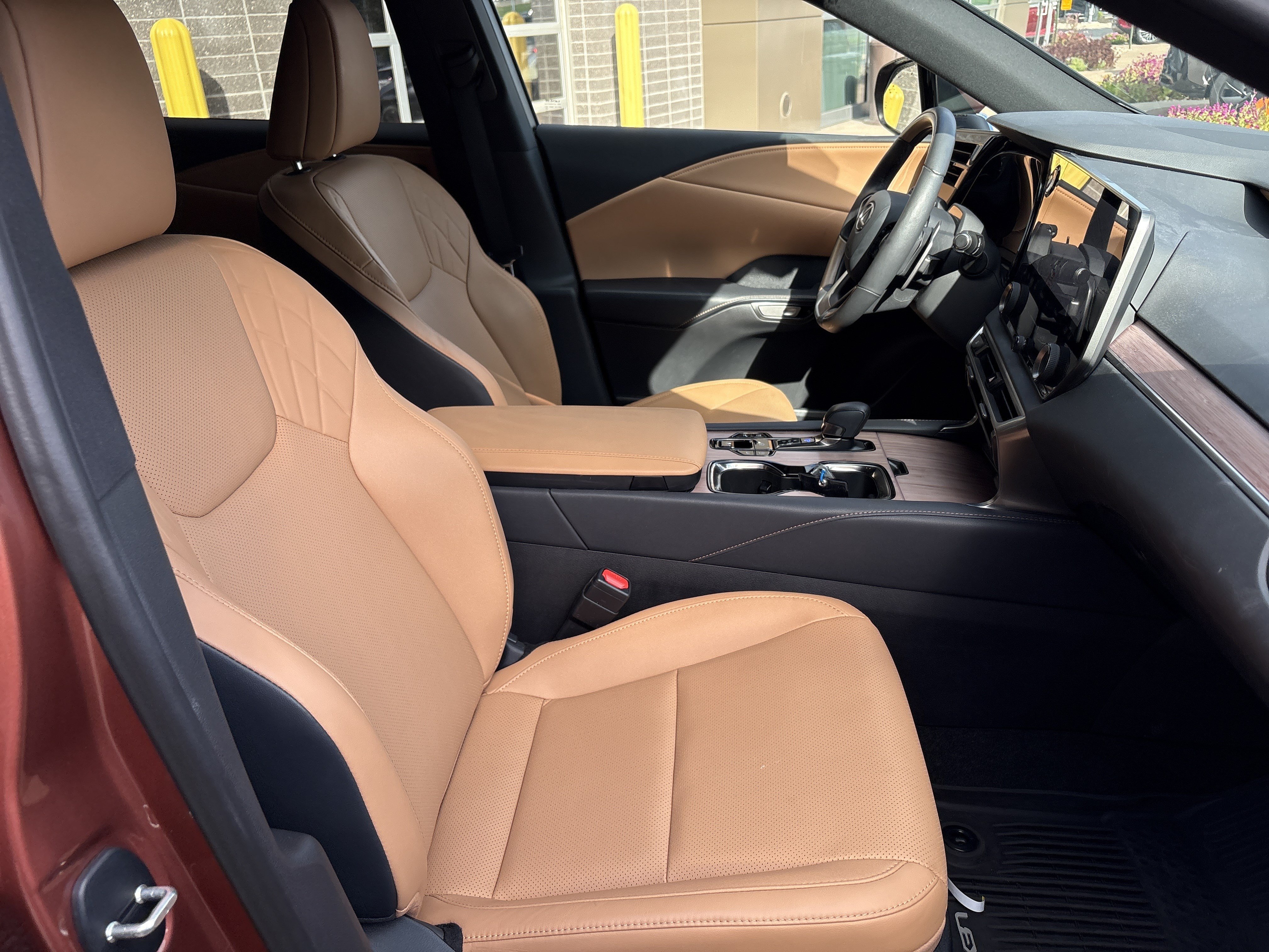 Used 2025 Lexus RX 350 Premium w/ Convenience Package AWD/4WD image 33
