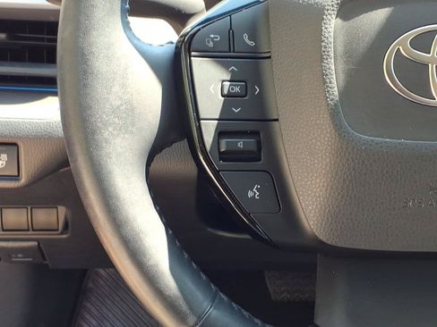 Used 2023 Toyota Prius XLE FWD image 18