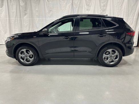 Used 2025 Ford Escape ST-Line image 4