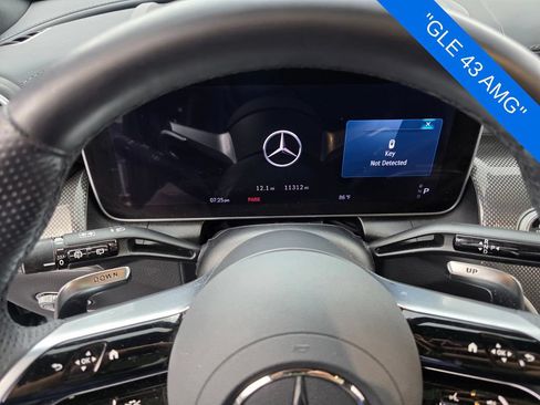 Used 2025 Mercedes-Benz GLC 43 AMG 4MATIC image 20