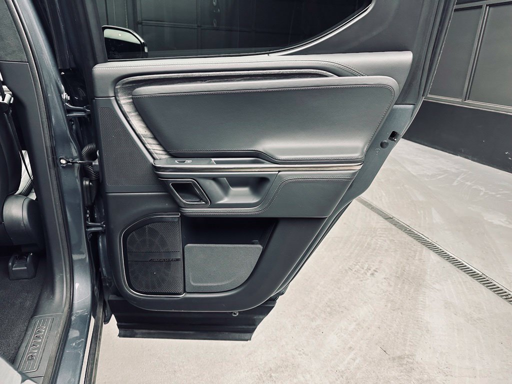 Used 2022 Rivian R1T Adventure AWD/4WD image 29