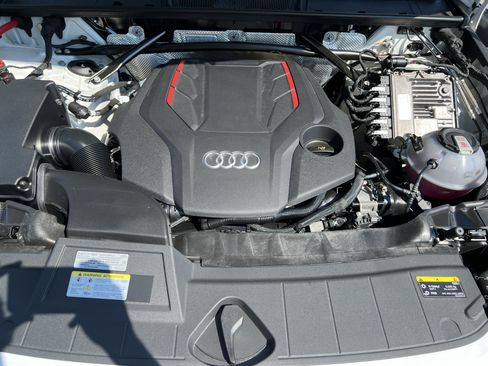 Used 2024 Audi SQ5 Prestige AWD/4WD image 36