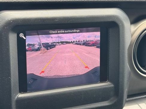 Used 2021 Jeep Gladiator Sport AWD/4WD image 24