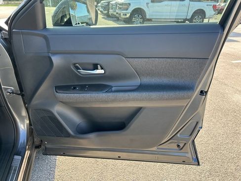 New 2026 Nissan Kicks SV w/ Charging Package FWD image 39
