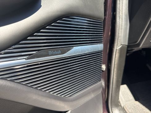 Used 2023 Jeep Grand Wagoneer Series III w/ Rear-Seat Entertainment Group image 15