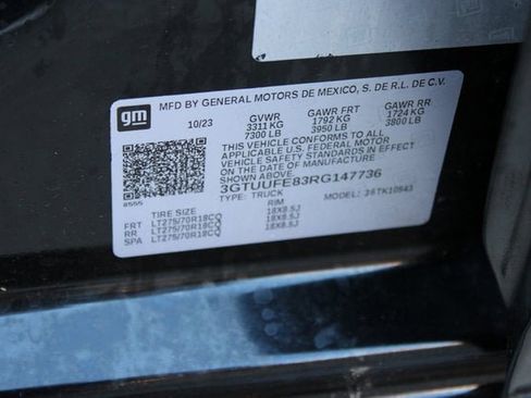 Used 2024 GMC Sierra 1500 AT4X image 32