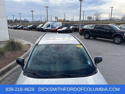 Used 2022 Toyota RAV4 LE image 9