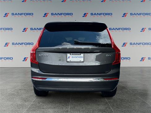 Used 2024 Volvo XC90 B6 Ultimate image 4