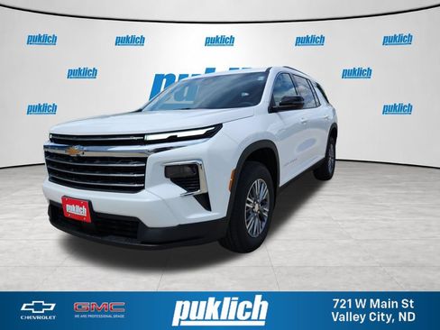 New 2026 Chevrolet Traverse LT FWD image 1