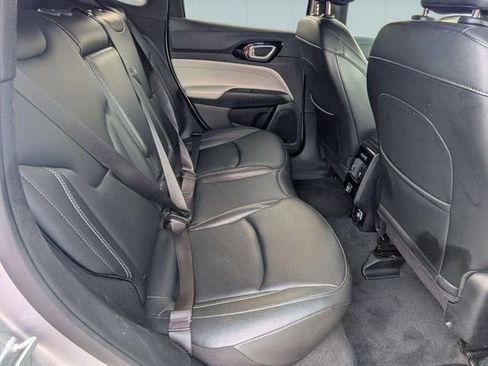Used 2025 Jeep Compass Limited AWD/4WD image 30